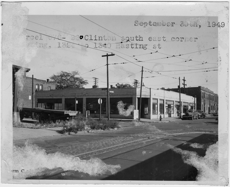 Commercial building at 1324-1340 Hastings