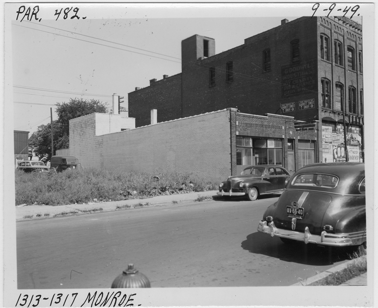 Commercial building at 1313-1317 Monroe