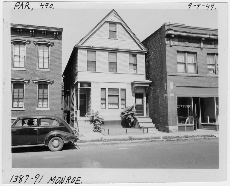 House at 1387-1391 Monroe
