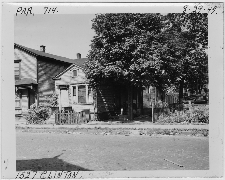 House at 1527 Clinton