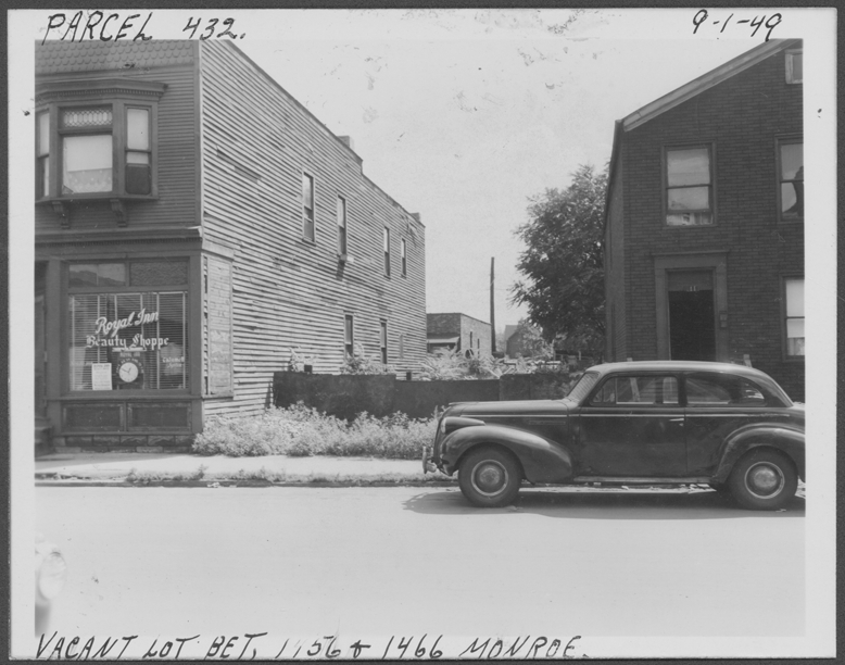 Vacant lot between 1456 and 1466 Monroe