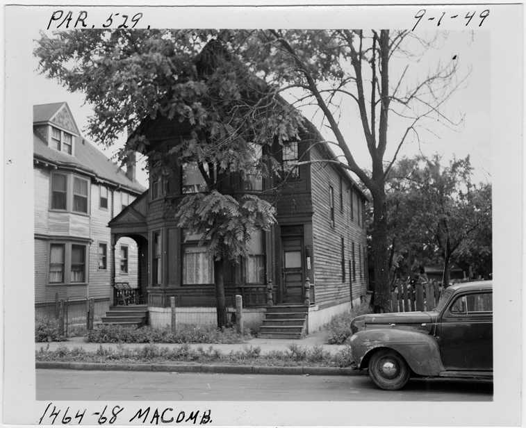 House at 1464-1468 Macomb