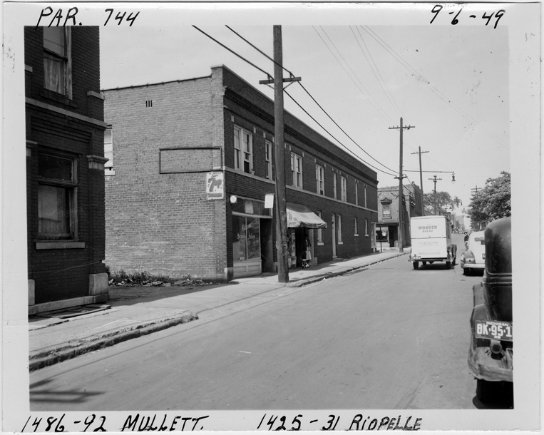 Building at 1486-1492 Mullett and 1425-1431 Riopelle