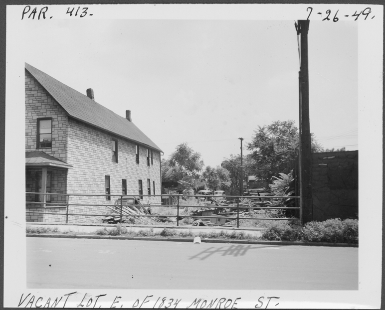 Vacant lot east of 1834 Monroe