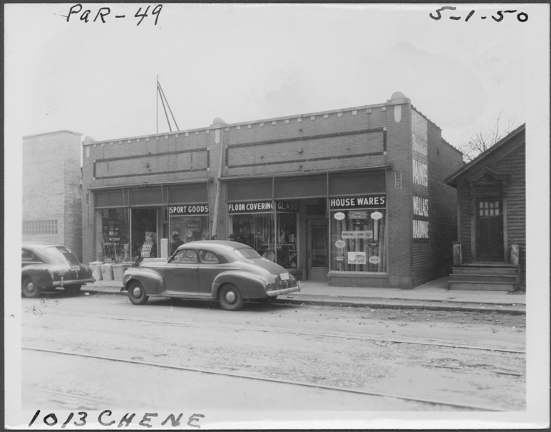 Wallace Hardware at 1013 Chene