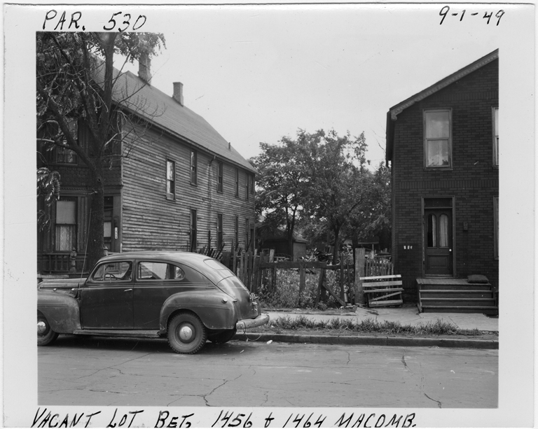 Vacant lot between 1456 and 1464 Macomb