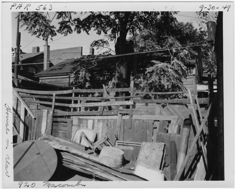 House at rear of 920 Macomb