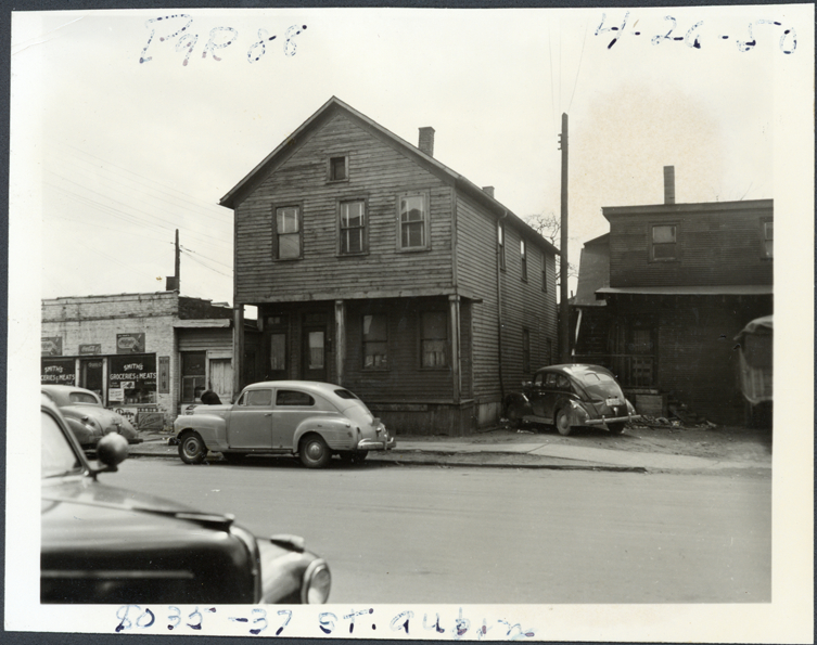 House at 1035-1037 St. Aubin