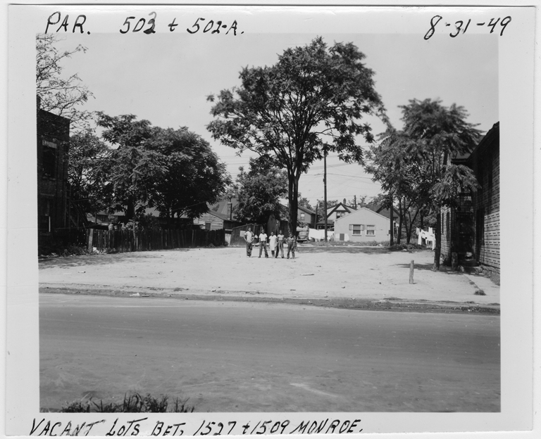 Vacant lots between 1527 and 1509 Monroe