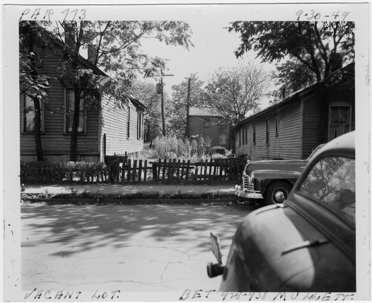 Vacant lot between 928 and 938 Mullett