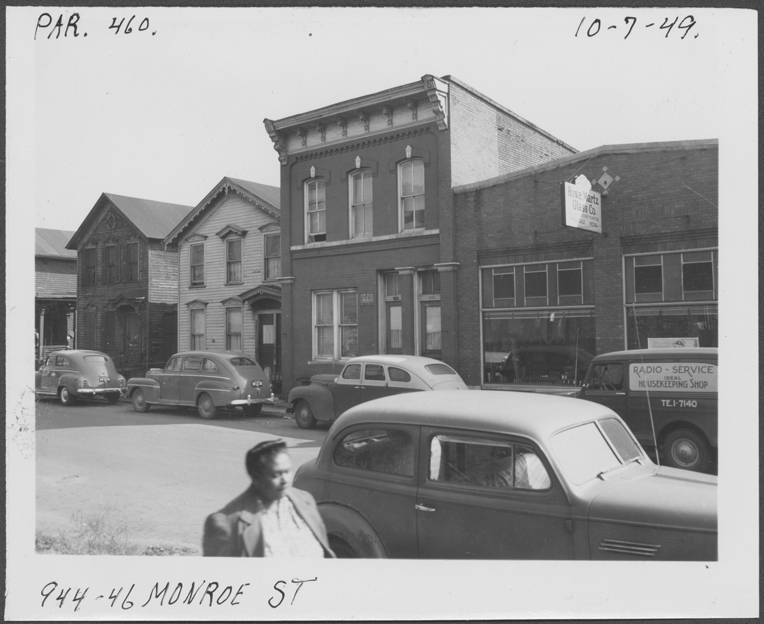 House at 944-946 Monroe