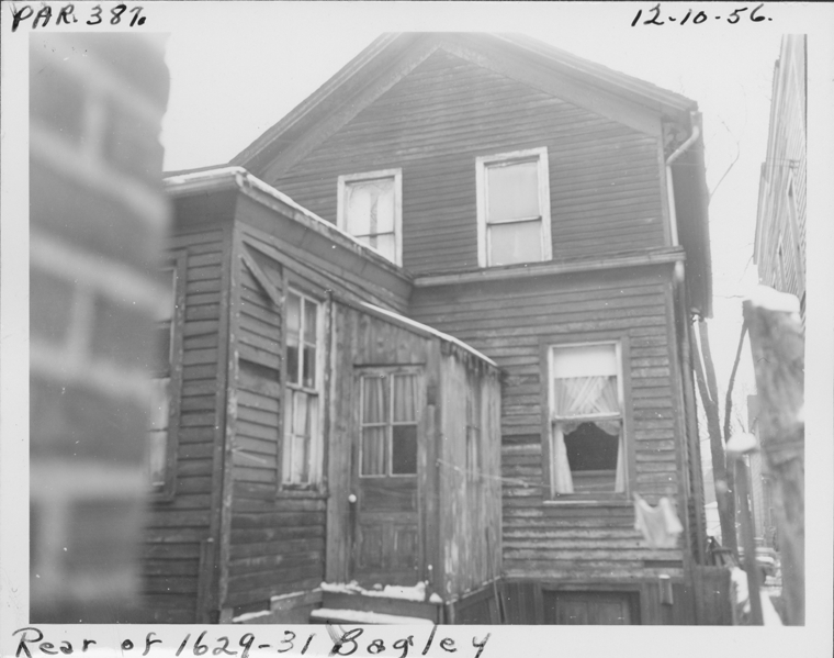 House at 1629-1631 Bagley