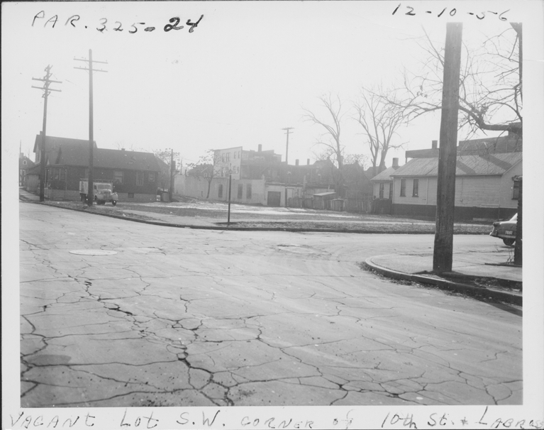 Vacant lot at southwest corner of 10th Street and Labrosse