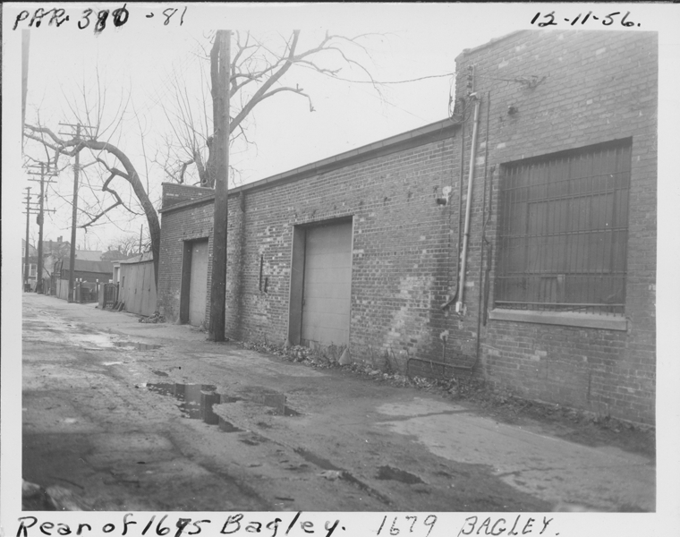 Commercial building at 1675-1679 Bagley