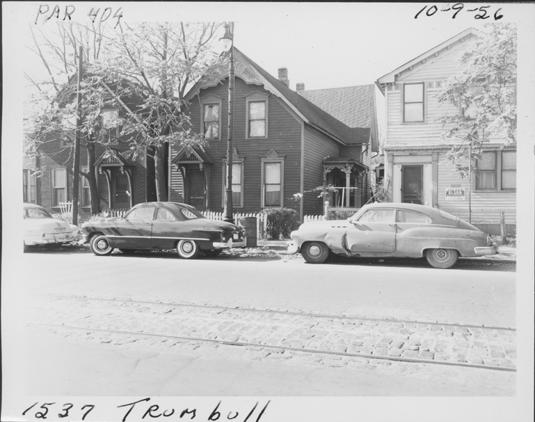 House at 1537 Trumbull