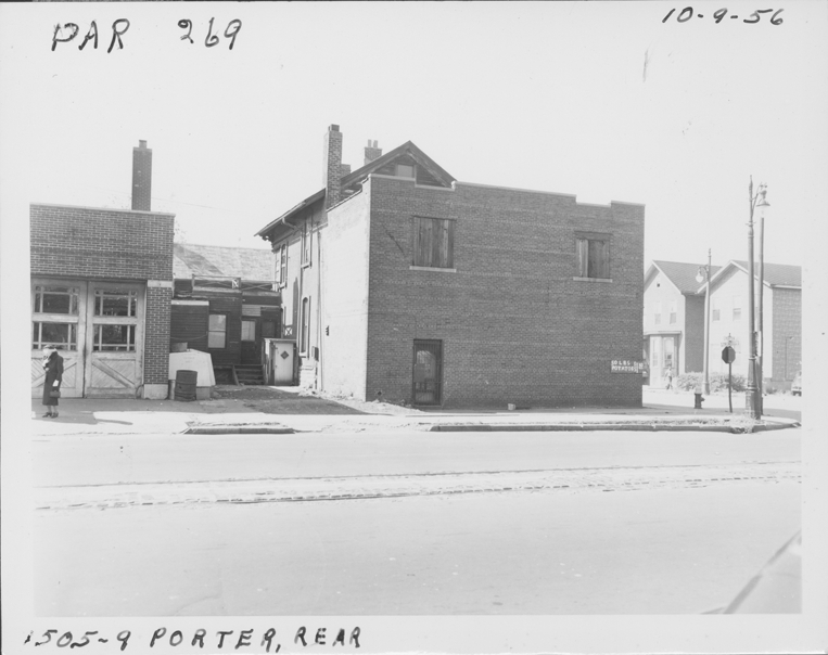 JD's Restaurant at 1505 Porter and house at 1509 Porter