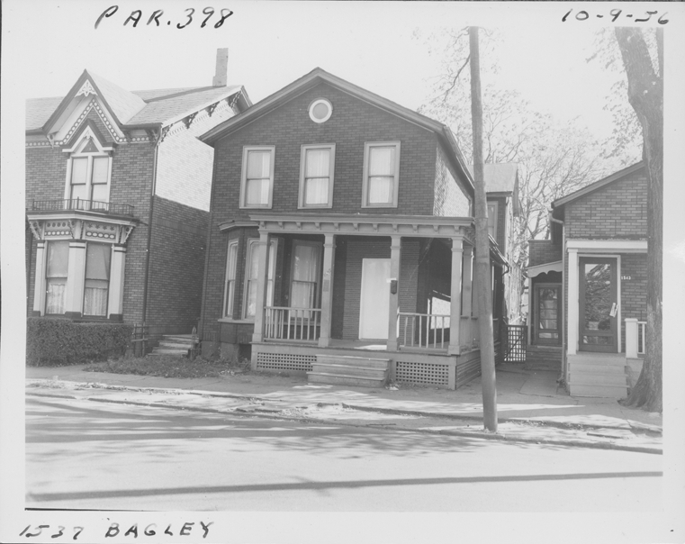 House at 1537 Bagley