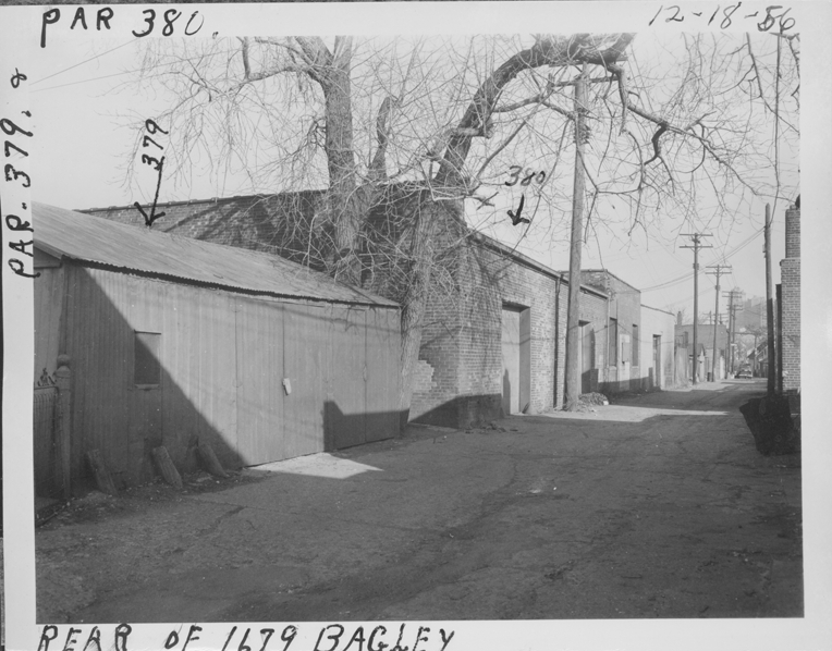 Commercial building at 1679 Bagley