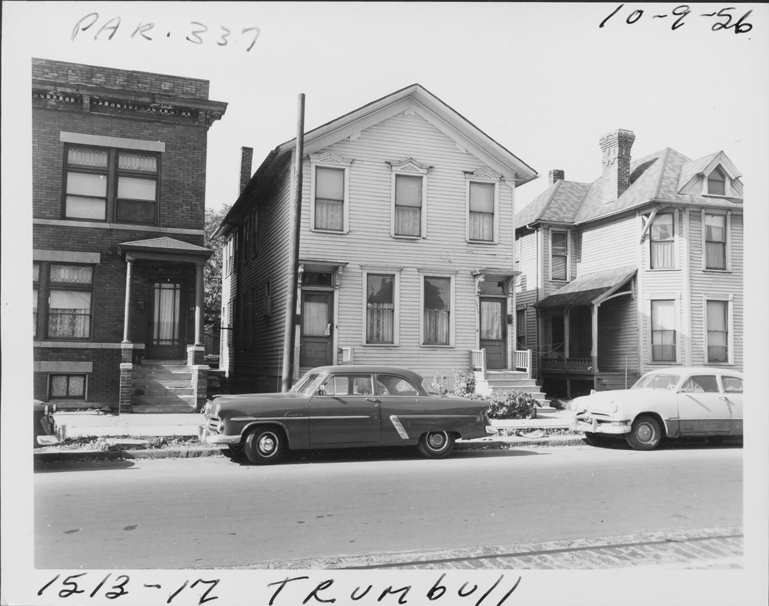 House at 1513-1517 Trumbull