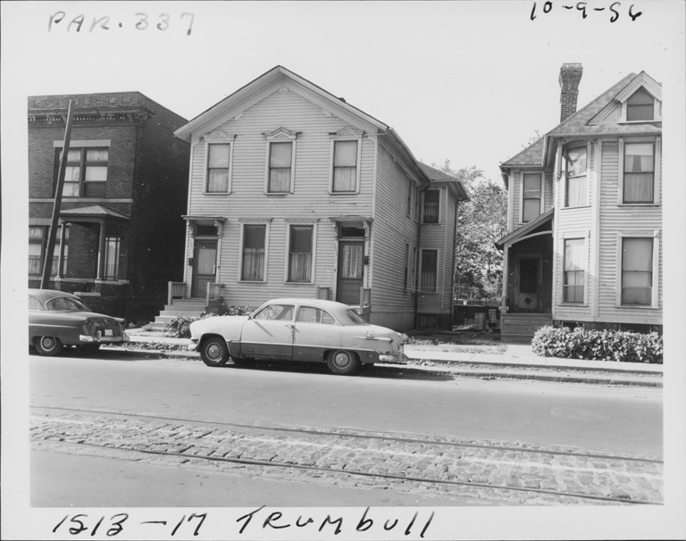 House at 1513-1517 Trumbull