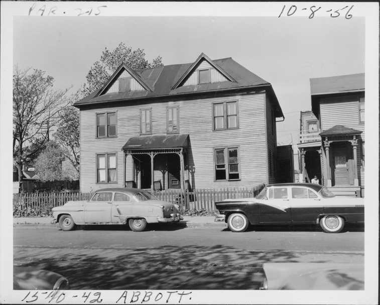 House at 1540-1542 Abbott