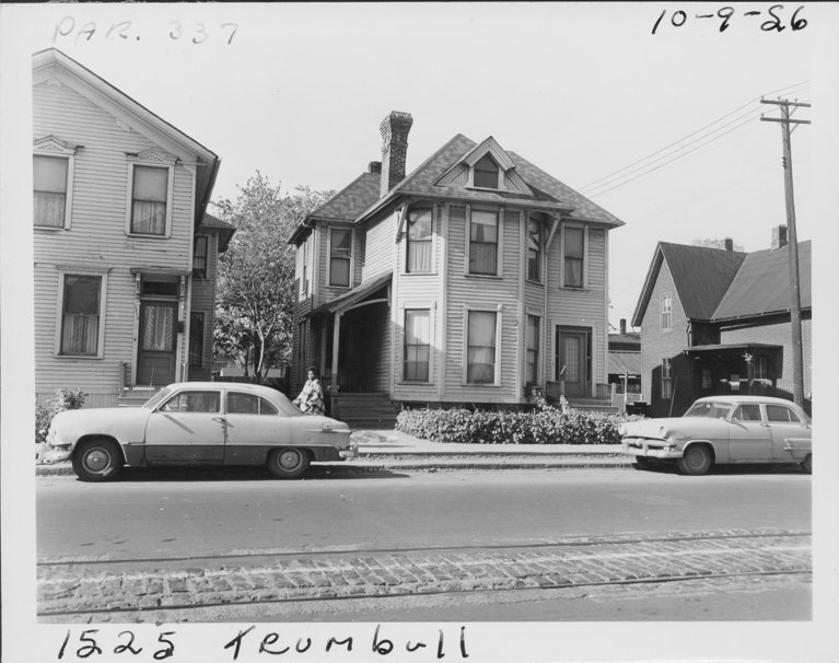 House at 1523-1525 Trumbull