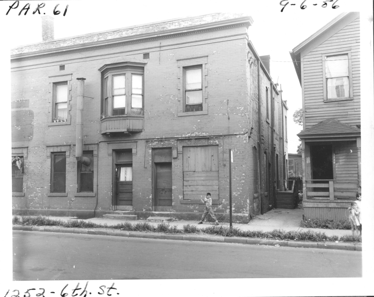 Building at 1252 6th Street