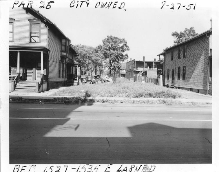 Vacant lot between 1527-1535 E. Larned