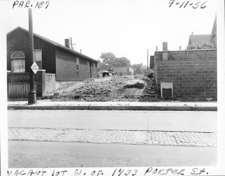 Vacant lot west of 1433 Porter
