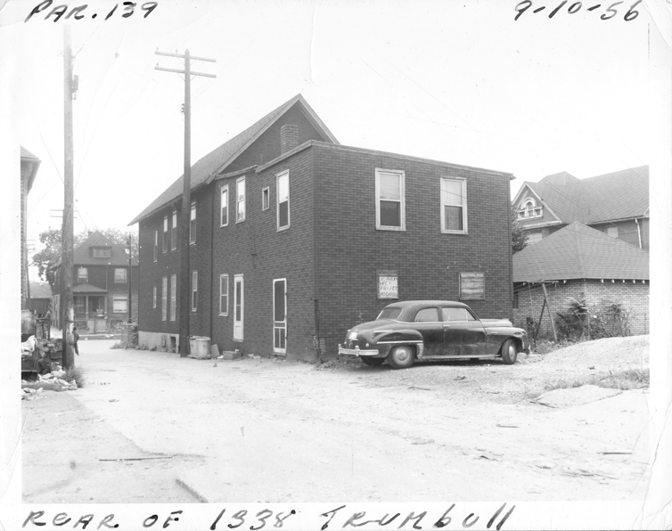 House at 1338 Trumbull
