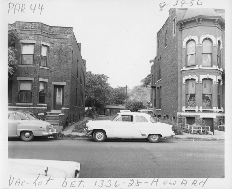 Vacant lot between 1336 and 1328 Howard