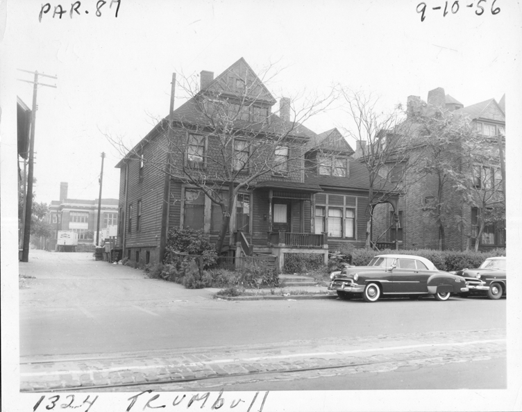 House at 1324 Trumbull