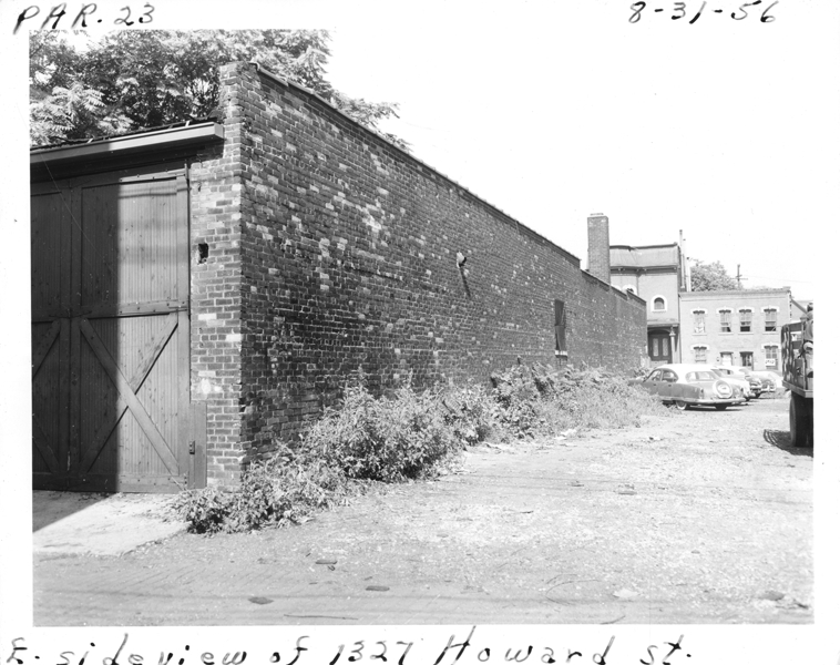 Rear of Sam's Market at 1327 Howard