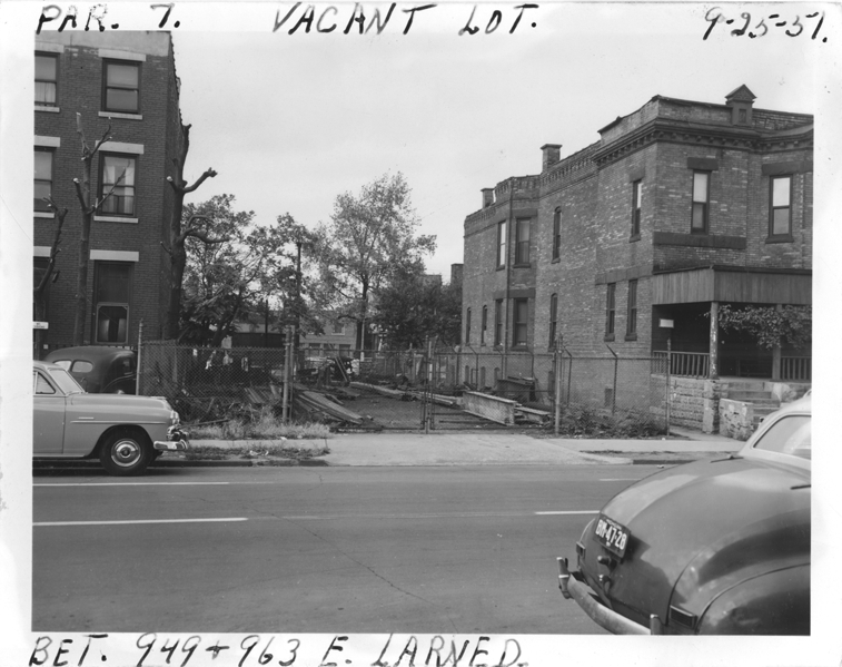 Vacant lot between 949 and 963 E. Larned