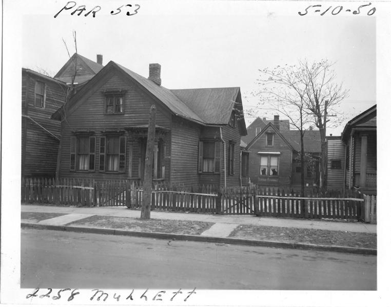 House at 2258 Mullett