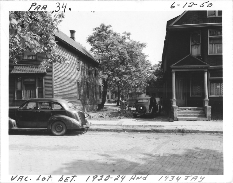Vacant lot between 1922-1924 and 1934 Jay