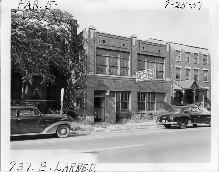 Commercial building at 937 E. Larned