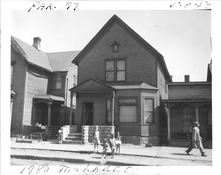 House at 1980 Mullett