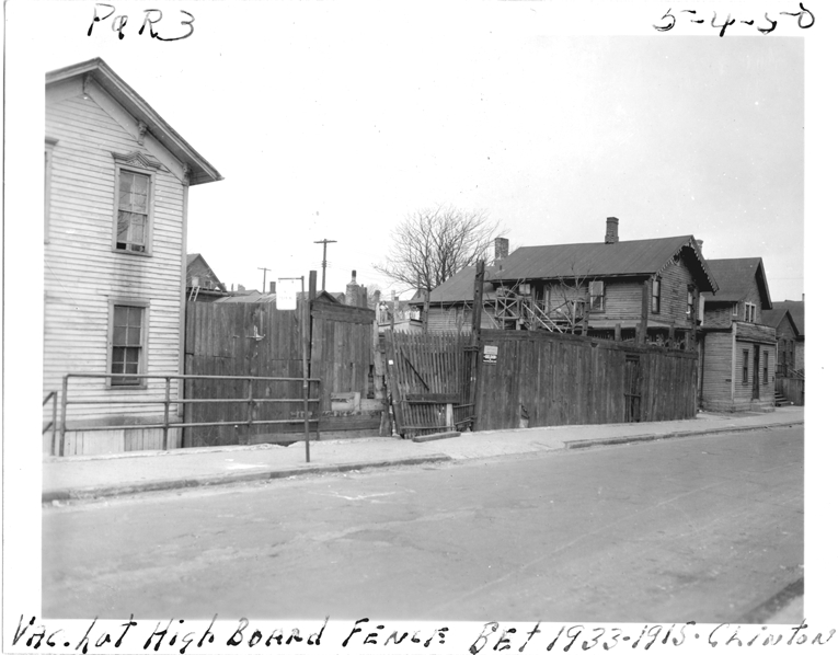 Vacant lot between 1933 and 1915 Clinton