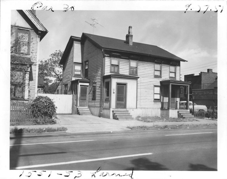 House at 1551-1553 E. Larned