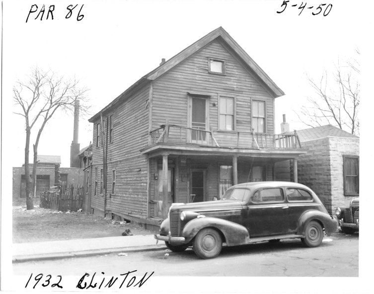 House at 1932 Clinton