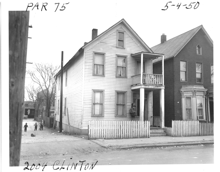 House at 2004 Clinton