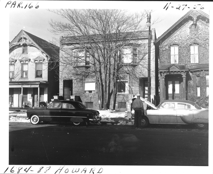 House at 1684-1688 Howard