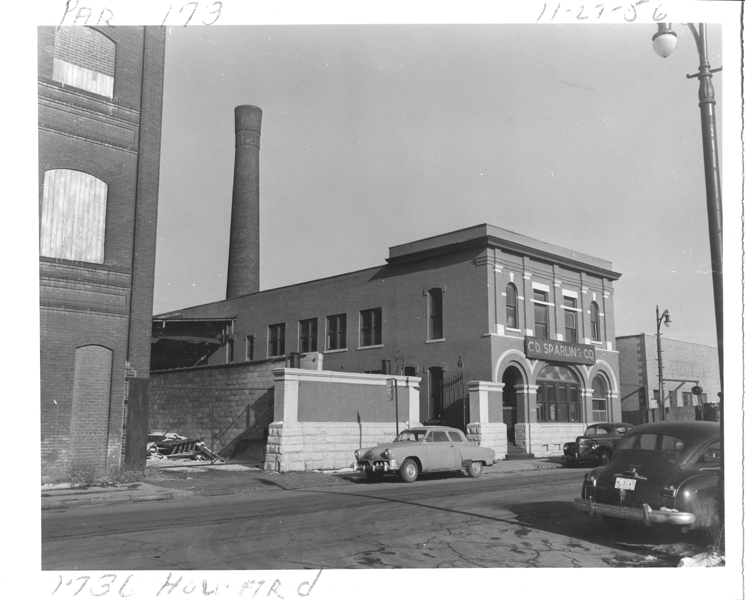 Building at 1736 Howard