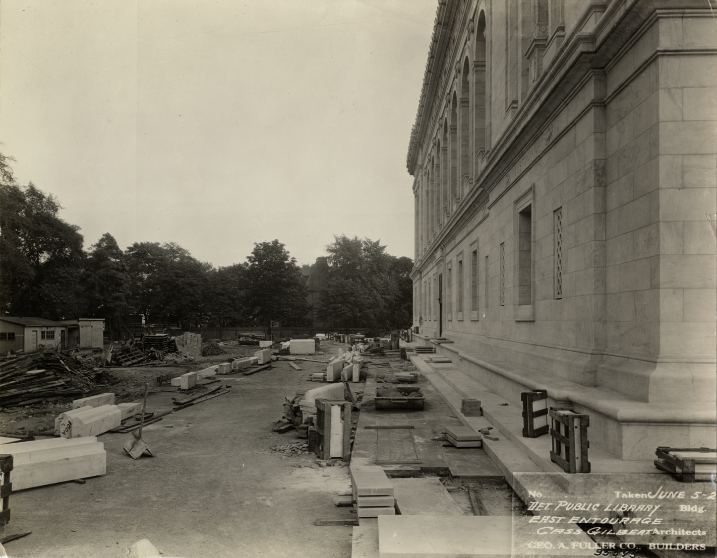 East side of Main Library under construction