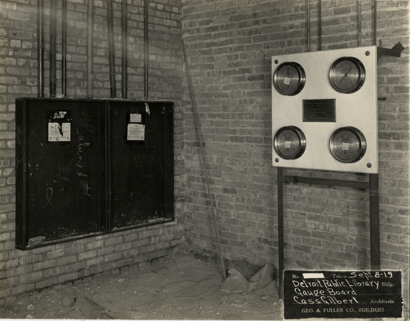 Gauge board, Main Library