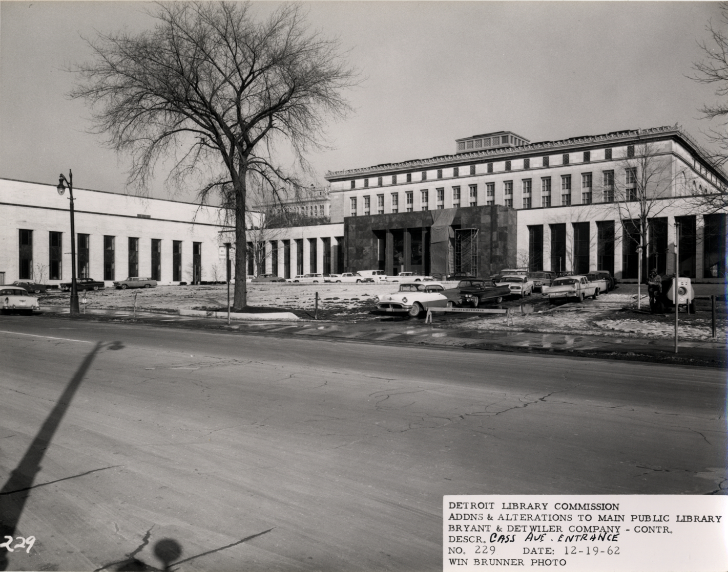Cass Avenue entrance of Main Library