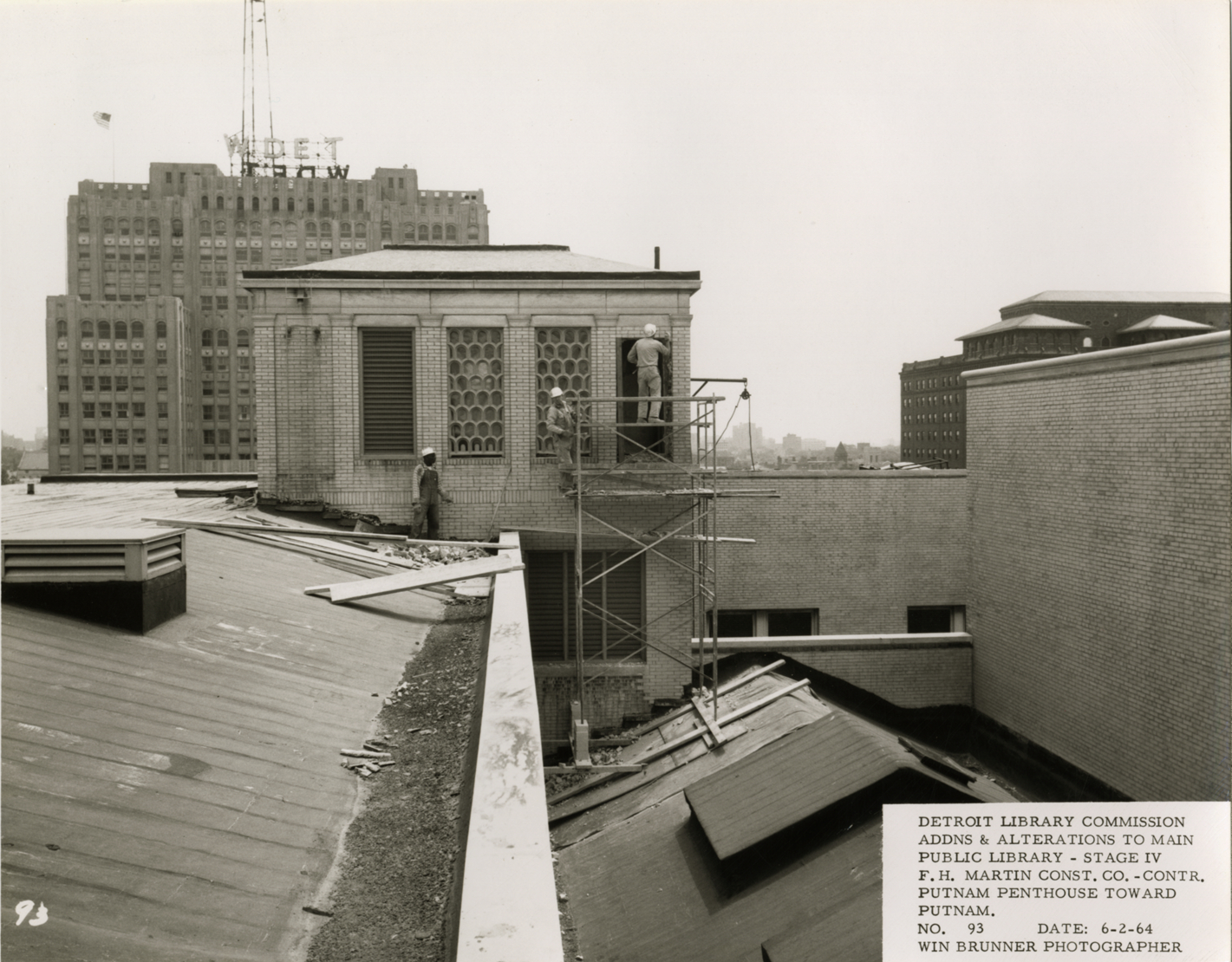 Putnam penthouse of Main Library under construction