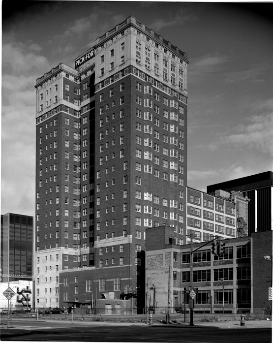 Pick-Fort Shelby Hotel
