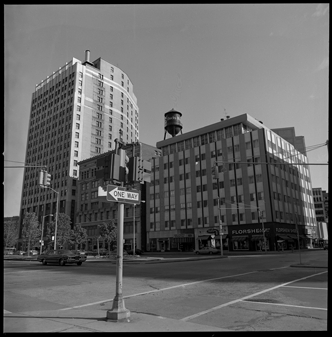Businesses on Washington Boulevard